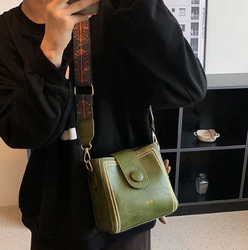 👜Vintage Fashion Bag with Adjustable Wider Shoulder Strap