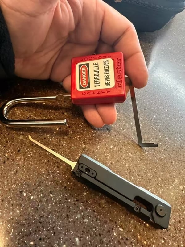 đŸ”¥Last Day 49% OFF - đŸ§°Genesis Lock Pick Set