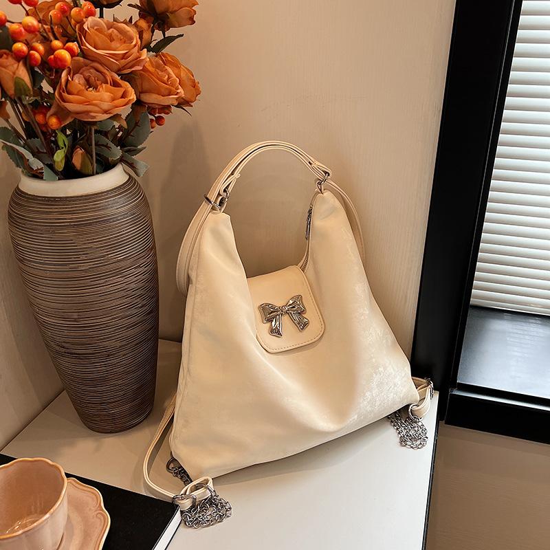 🦋Chain-style large capacity butterfly handbag