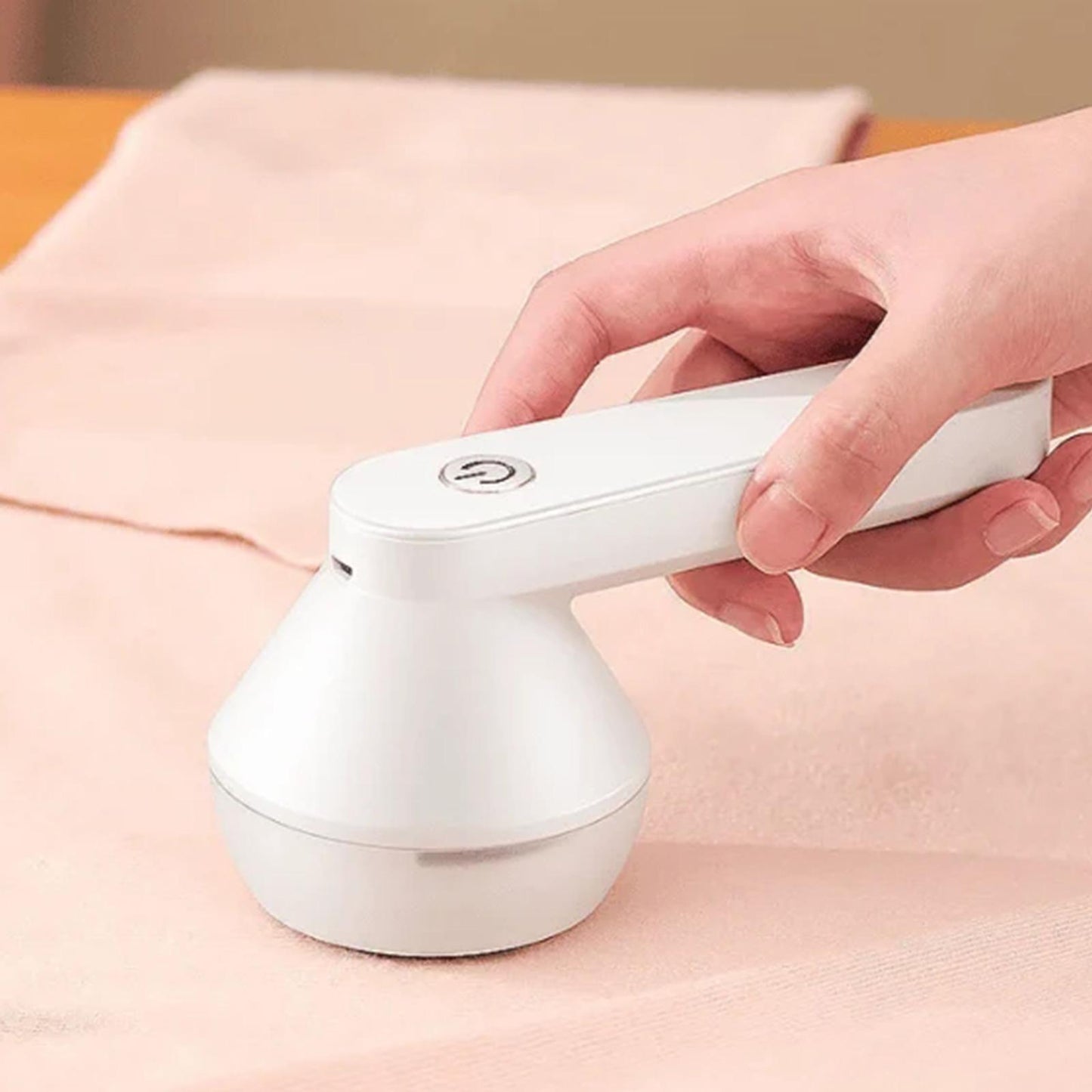 🌟 Revive Your Clothes | Electric Lint Remover
