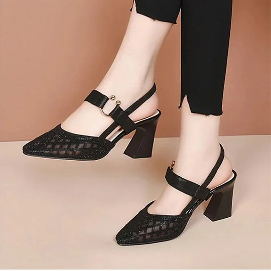 ✨Pointy Toe Rhinestone Sandals 👠 with Ankle Strap – Sparkle in Every Step 💃