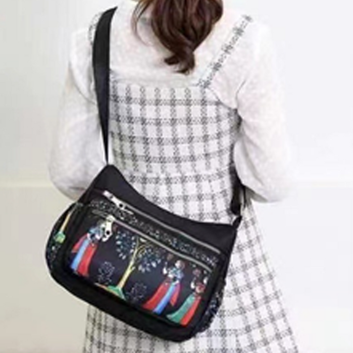 Large Capacity Fashion Printed Messenger Bag
