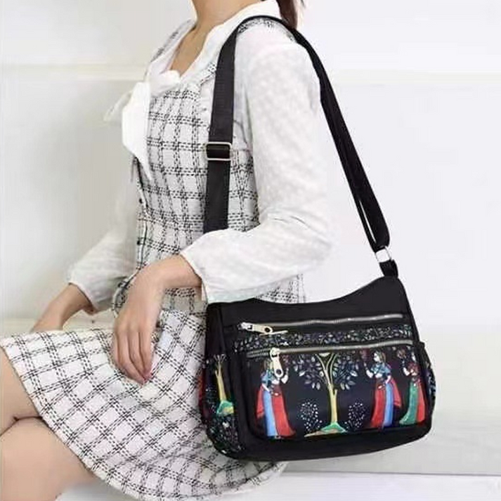 Large Capacity Fashion Printed Messenger Bag