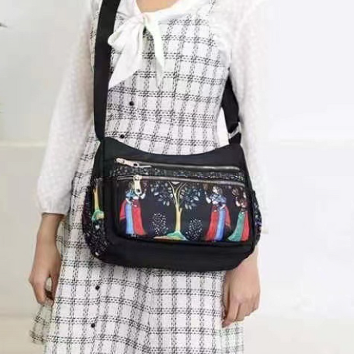 Large Capacity Fashion Printed Messenger Bag