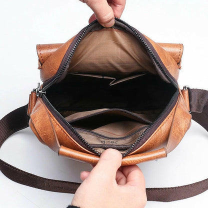 Men's retro large capacity handbag messenger bag